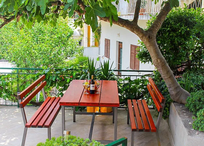 Apartmani Tina
