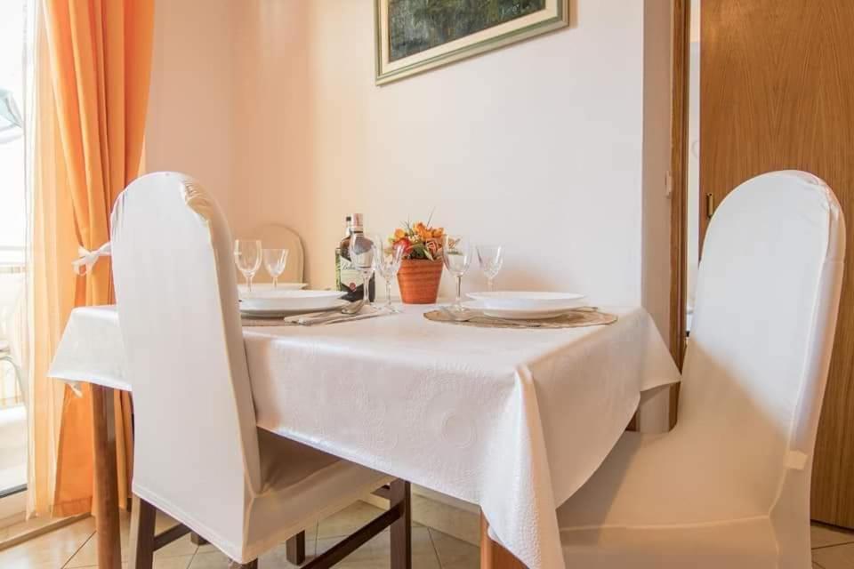 Apartman Tina *